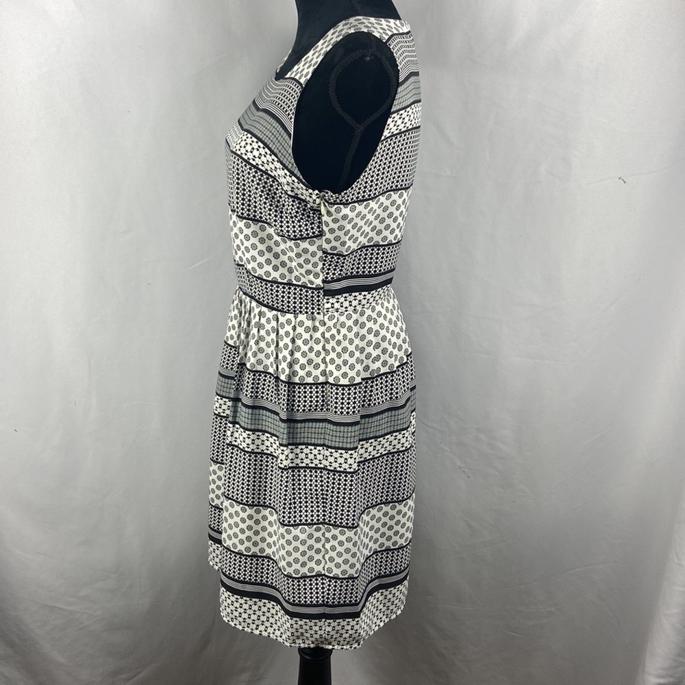 Jack by BB Dakota Black and White Sleeveless Skater Dress with a Pleated Skirt - Picture 6 of 10